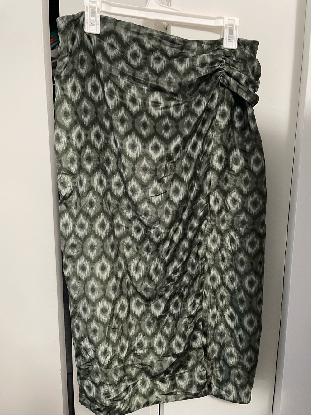 Zara Olive Green Patterned Midi Skirt with Ruched Side